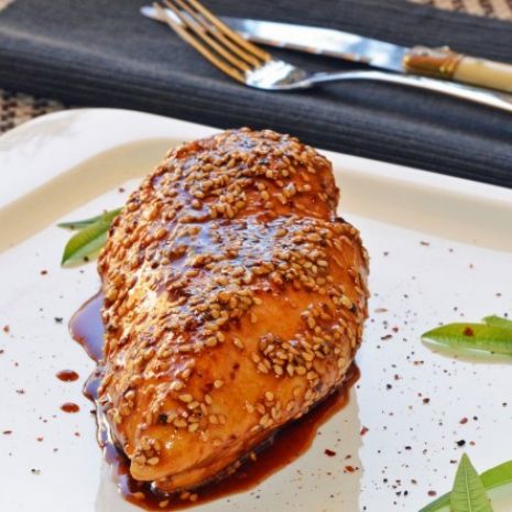 Chicken breast with sesame and honey
